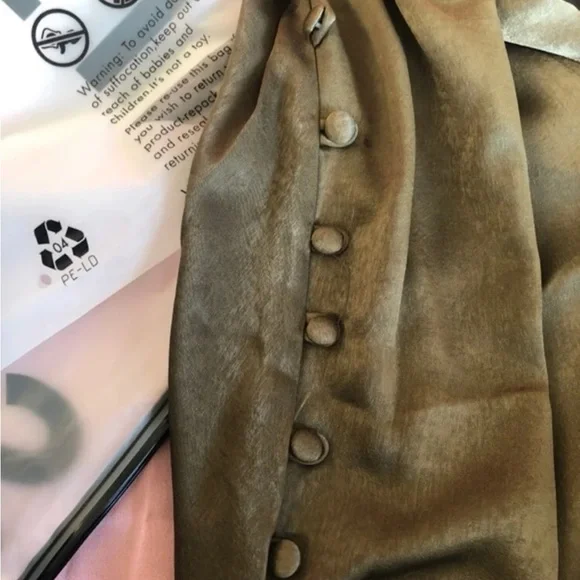 Dress - Picture 8 of 11